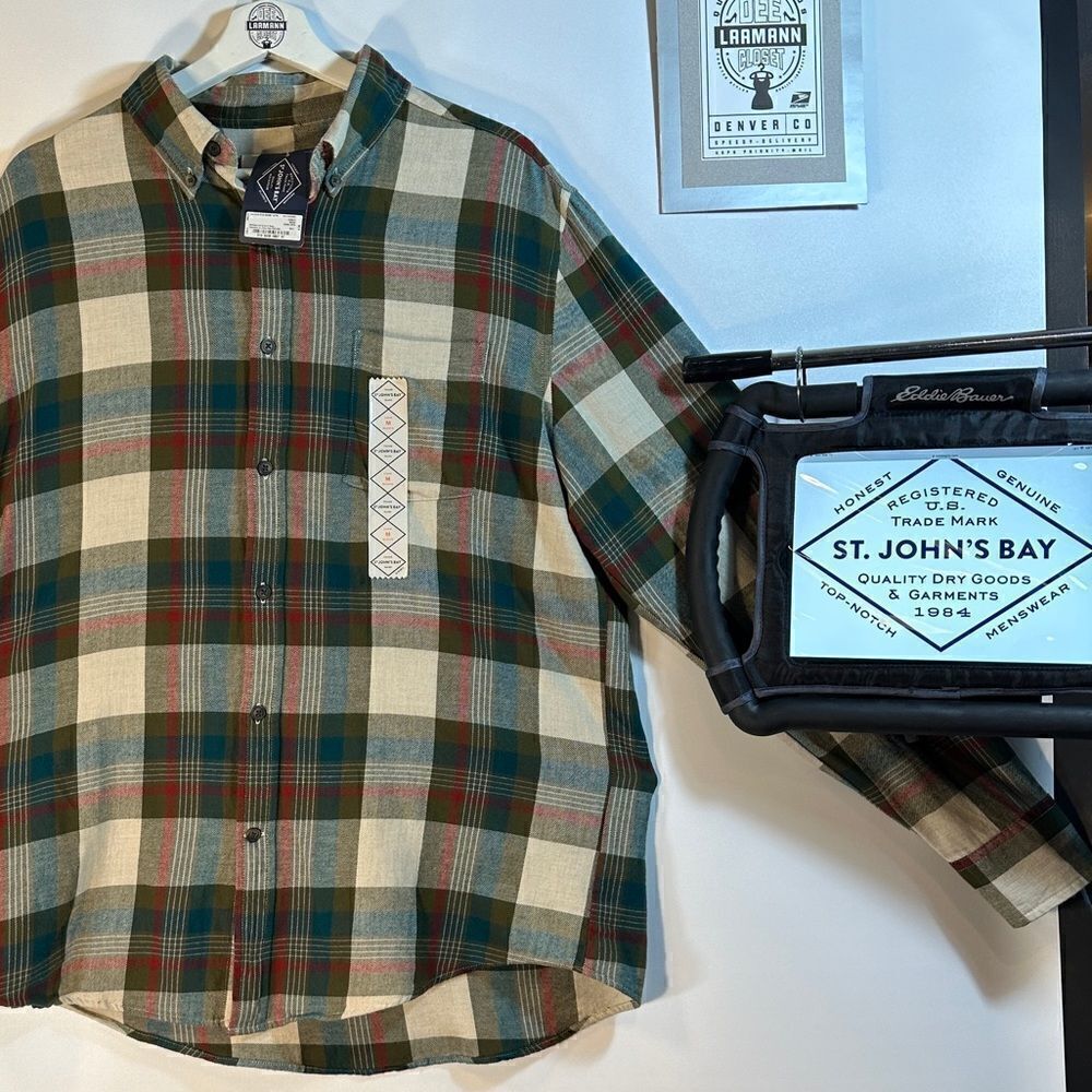 SAINT JOHNS BAY PLAID, LEGACY FLANNEL-Mens Med-NEW